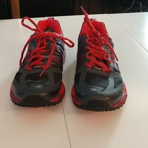 Brooks Cascadia Running shoes
